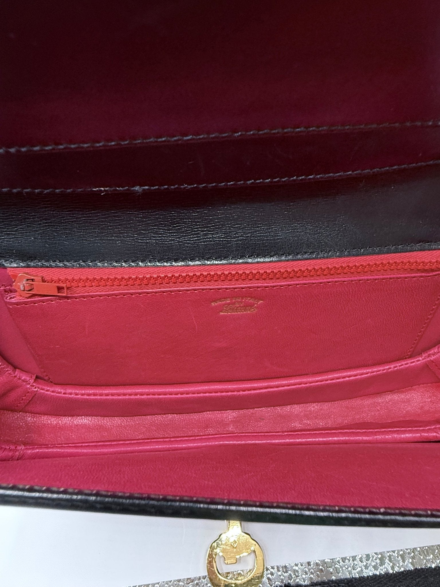 Gucci Leather Half Moon Clutch - LuxeLadyConnoisseur