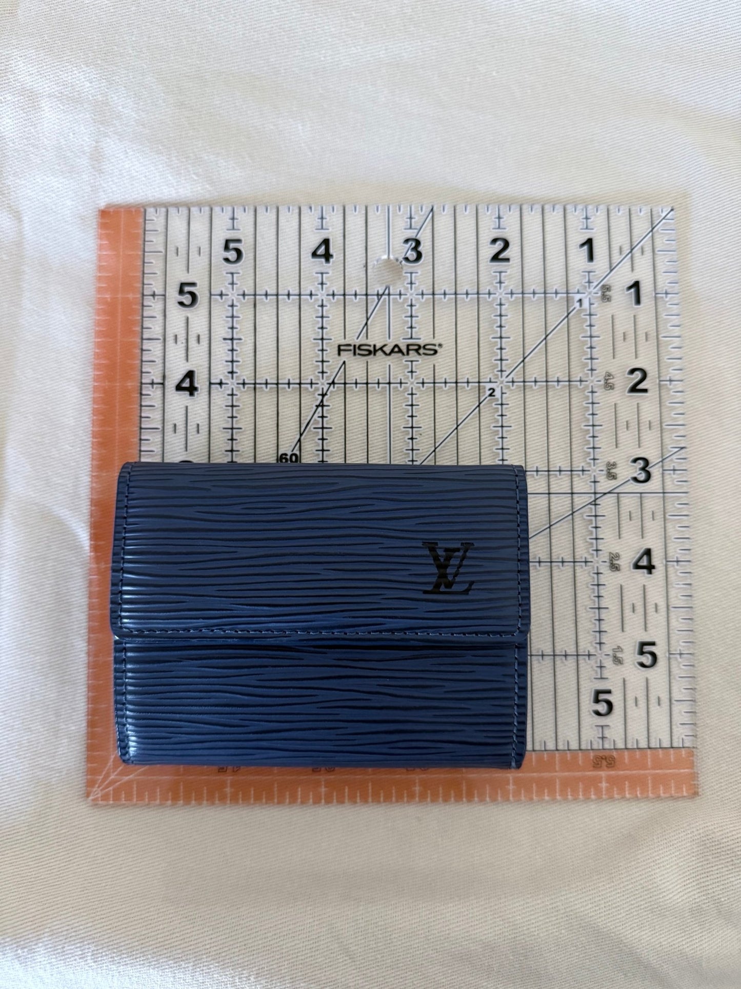 Louis Vuitton Epi Ludlow Wallet/Card Case - LuxeLadyConnoisseur